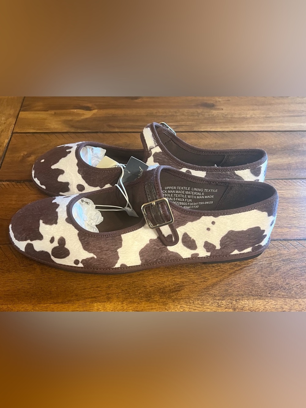 NWT Universal Thread Brown Cow Print Mary Jane Flats Size 10 - Picture 3 of 11